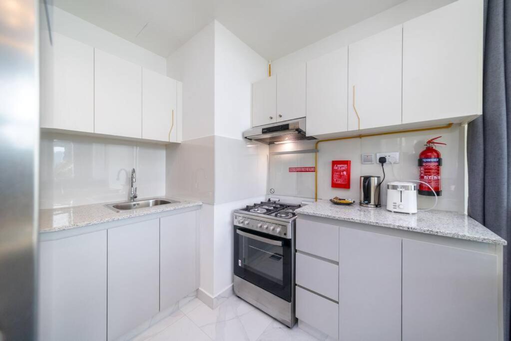 Millennium Binghatti, Business Bay - Mint Stay ドバイ エクステリア 写真