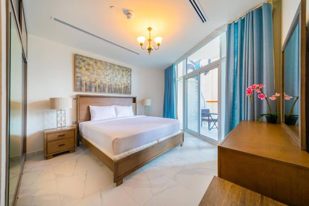 Millennium Binghatti, Business Bay - Mint Stay ドバイ エクステリア 写真